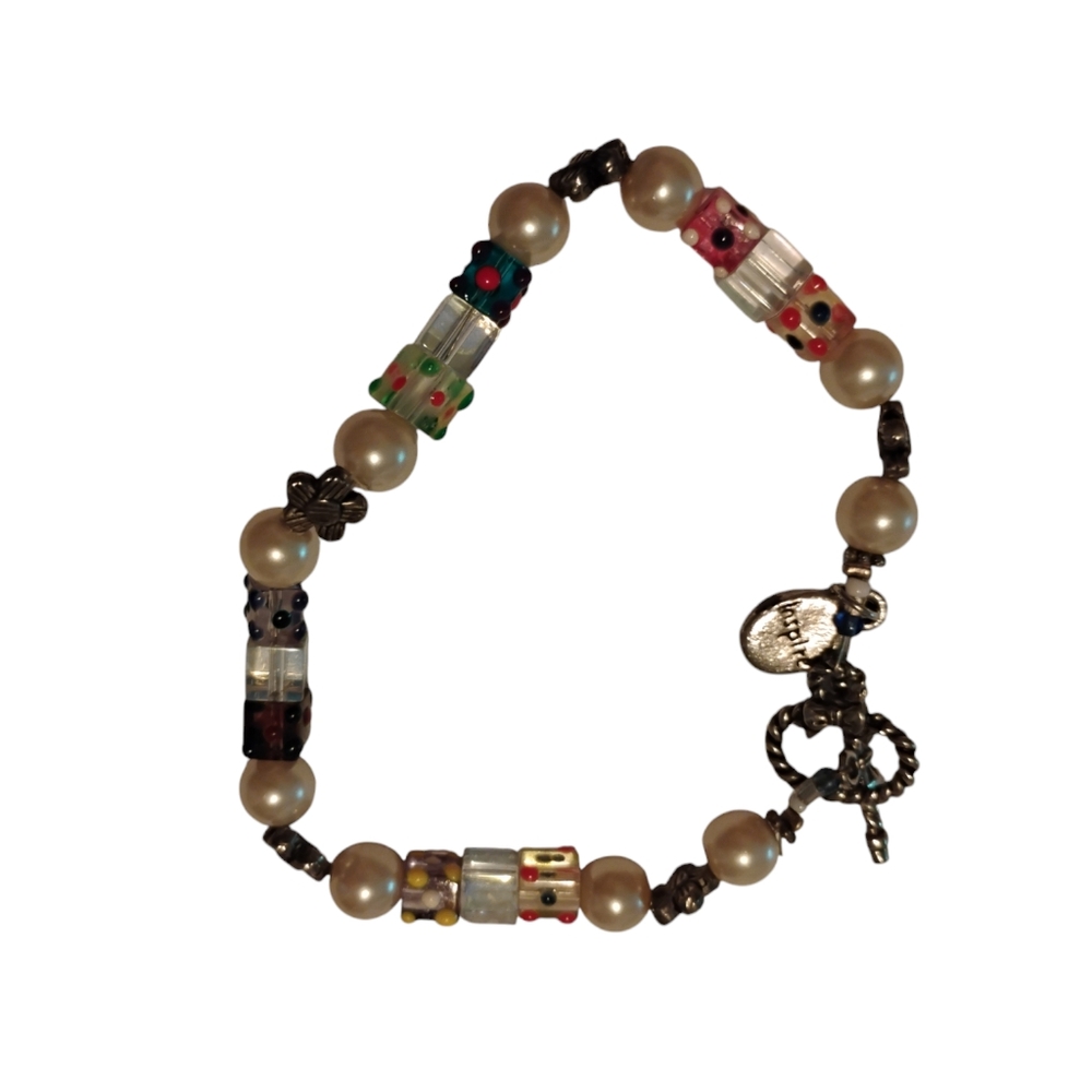 Elegant Pearl and Multicolor Beaded Bracelet